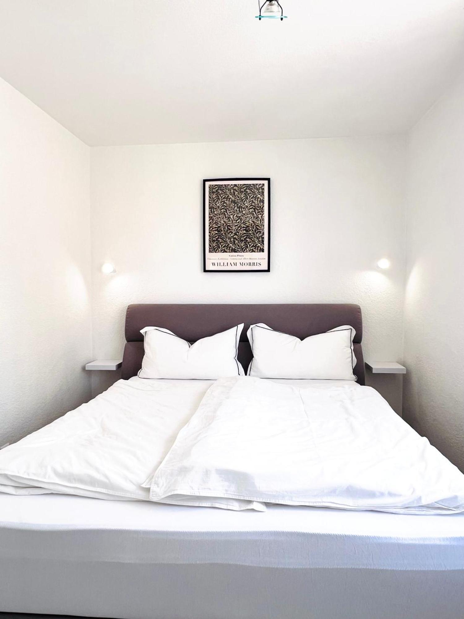 Privates Ferienhaus Mit Pool & Whirlpool Zentral In Bad Dürkheim Esterno foto