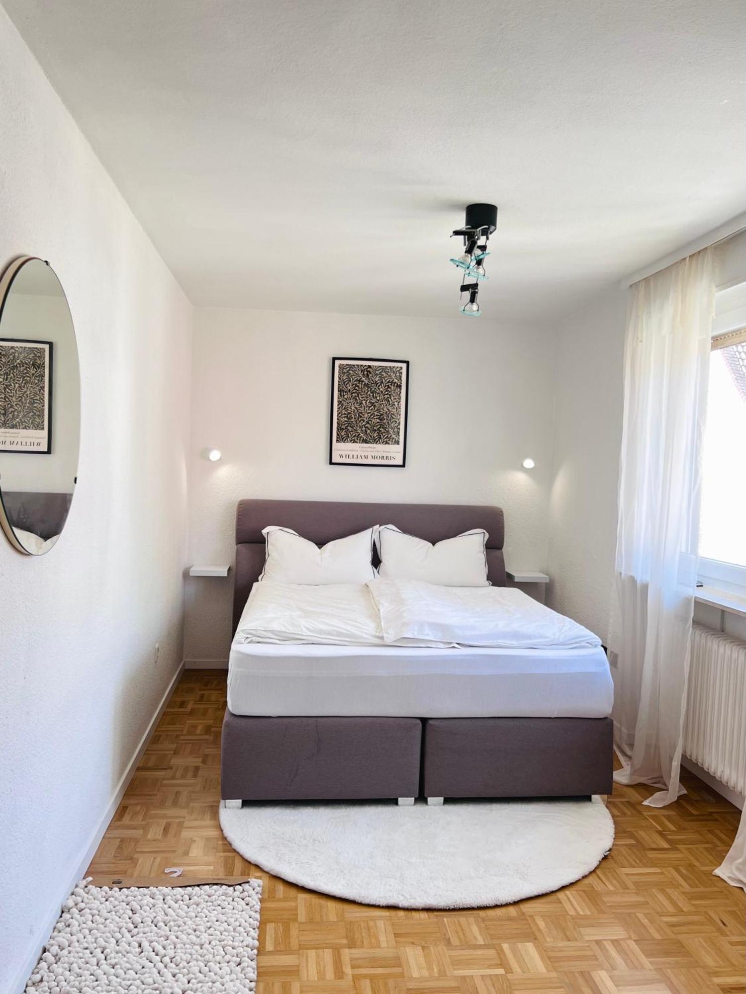 Privates Ferienhaus Mit Pool & Whirlpool Zentral In Bad Dürkheim Esterno foto