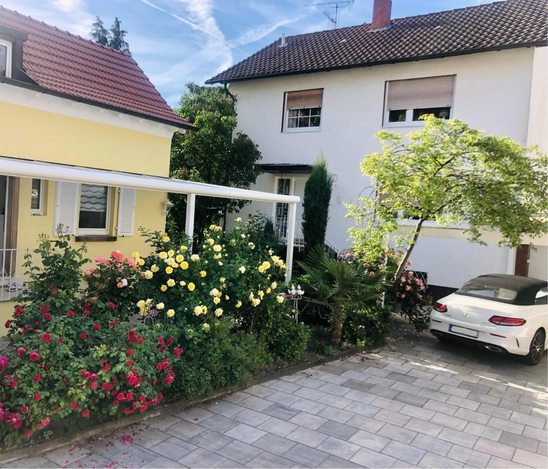 Privates Ferienhaus Mit Pool & Whirlpool Zentral In Bad Dürkheim Esterno foto