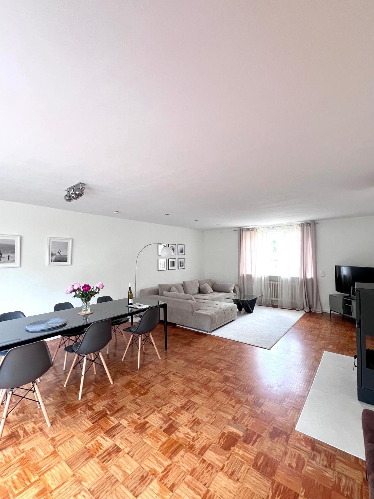 Privates Ferienhaus Mit Pool & Whirlpool Zentral In Bad Dürkheim Esterno foto